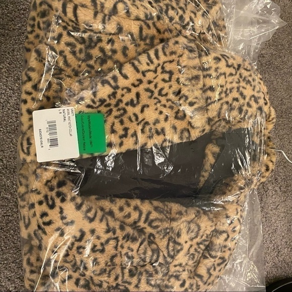 Kendall & Kylie Faux Fur Animal Print Jacket in Natural Large Regular - Picture 5 of 6